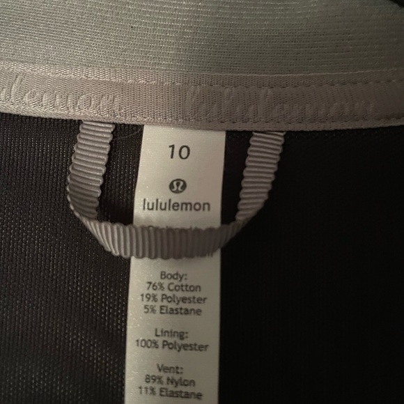 Lululemon jacket size 10 - Picture 3 of 3